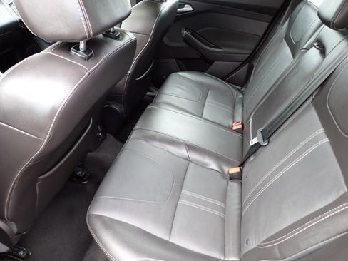 Used 2014 Ford Focus Titanium FWD image 8