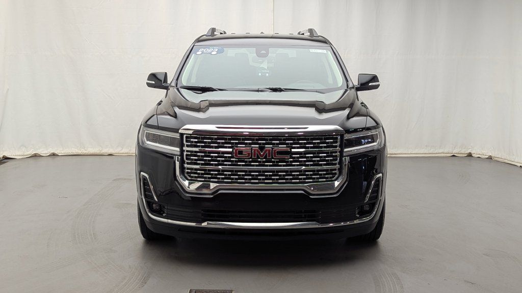 Used 2023 GMC Acadia Denali w/ LPO, Floor Liner Package FWD image 7