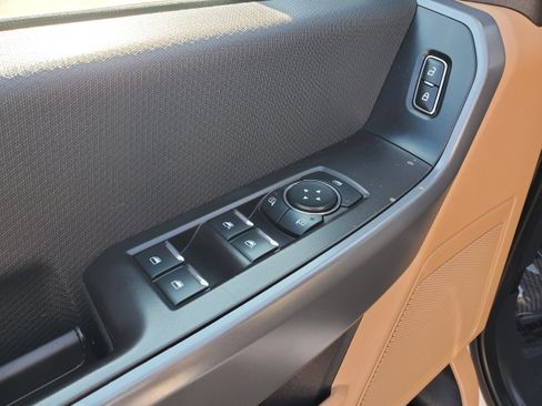 Used 2023 Ford F150 XLT AWD/4WD image 9
