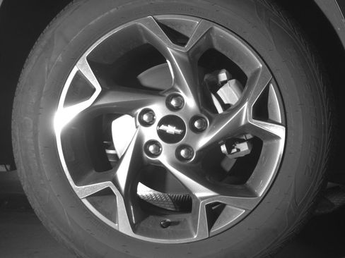 Used 2025 Chevrolet Trax LT FWD image 13