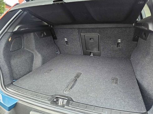 Certified 2023 Volvo XC40 B5 Ultimate w/ Protection Package Premier AWD/4WD image 16