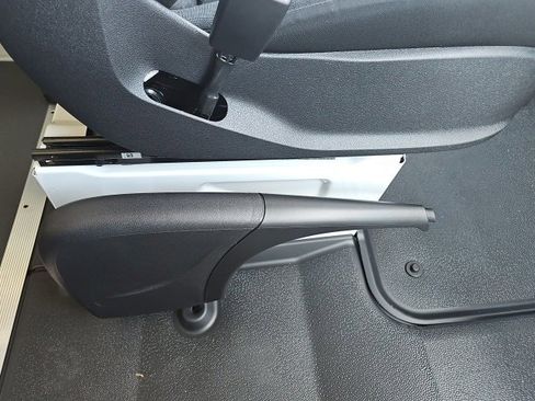 New 2025 Mercedes-Benz Sprinter 2500 image 25