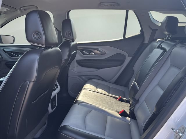 Used 2022 GMC Terrain SLT AWD/4WD image 17