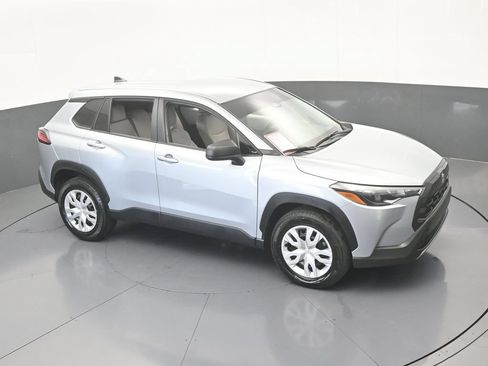 Used 2026 Toyota Corolla Cross L FWD image 45