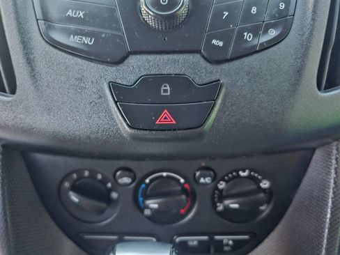 Used 2015 Ford Transit Connect XL FWD image 27