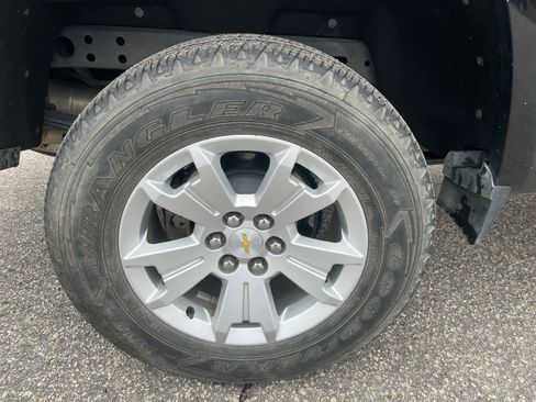 Used 2019 Chevrolet Colorado LT image 31