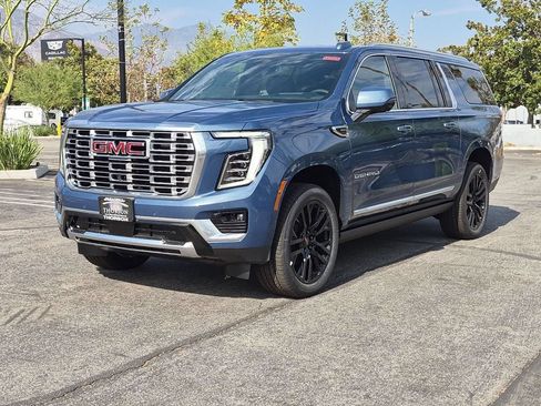 New 2026 GMC Yukon XL Denali w/ Sun & Power Step Package AWD/4WD image 9