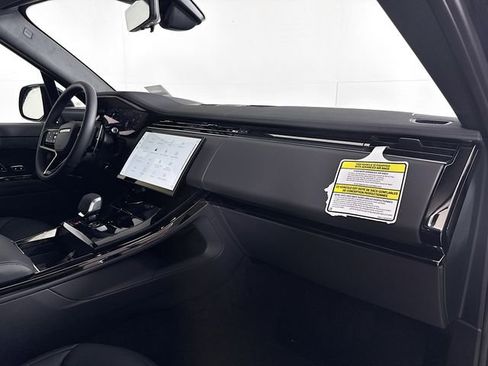 New 2026 Land Rover Range Rover Sport Dynamic SE AWD/4WD image 31
