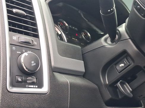 Used 2018 RAM 2500 Big Horn AWD/4WD image 16