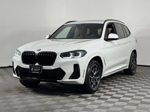 Used 2024 BMW X3 xDrive30i w/ Premium Package AWD/4WD image 7