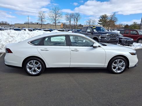 Certified 2024 Honda Accord LX image 7