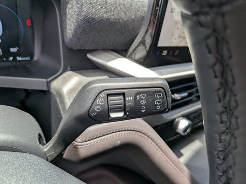 New 2026 Ford Explorer Platinum RWD image 31