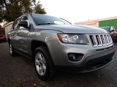 Used 2016 Jeep Compass Sport w/ Power Value Group image 3