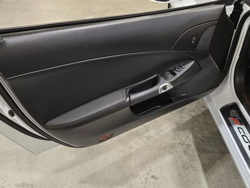 Used 2013 Chevrolet Corvette Grand Sport w/ 2LT Preferred Equipment Group image 9