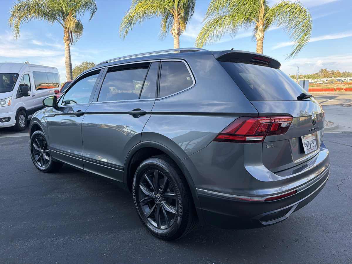 Used 2022 Volkswagen Tiguan SE FWD image 5