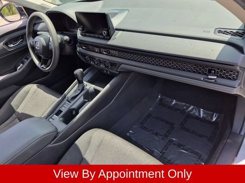 Used 2025 Honda Accord SE image 33