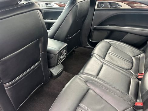 Used 2019 Lincoln MKZ Reserve w/ Reserve Plus Package image 4