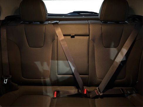 Certified 2023 Buick Encore GX Select w/ Sport Touring Package image 24