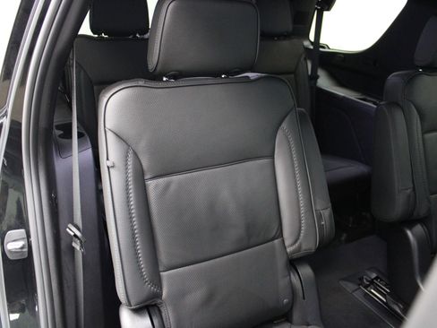 Used 2023 GMC Yukon Denali AWD/4WD image 33