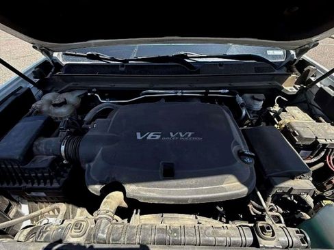 Used 2021 GMC Canyon AT4 w/ Driver Alert Package image 18