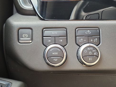 Used 2024 GMC Sierra 1500 Elevation image 20