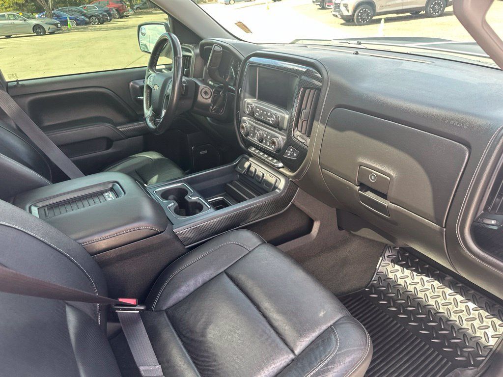 Used 2016 Chevrolet Silverado 1500 LTZ Z71 w/ LTZ Plus Package AWD/4WD image 28