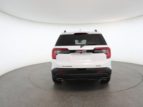 Used 2023 GMC Acadia SLE w/ Driver Convenience Package image 14