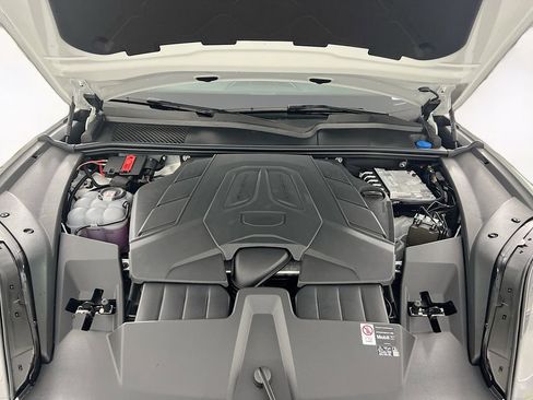 New 2026 Porsche Cayenne image 32