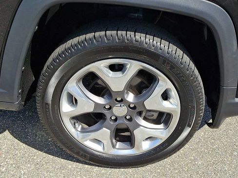 Used 2020 Jeep Compass Limited AWD/4WD image 8