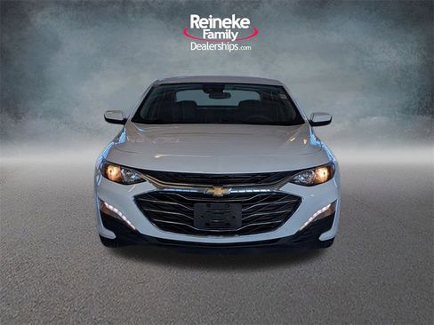 Used 2024 Chevrolet Malibu LT image 2