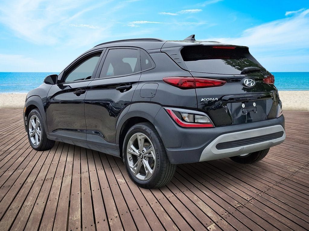 Used 2023 Hyundai Kona SEL w/ Cargo Package FWD image 4