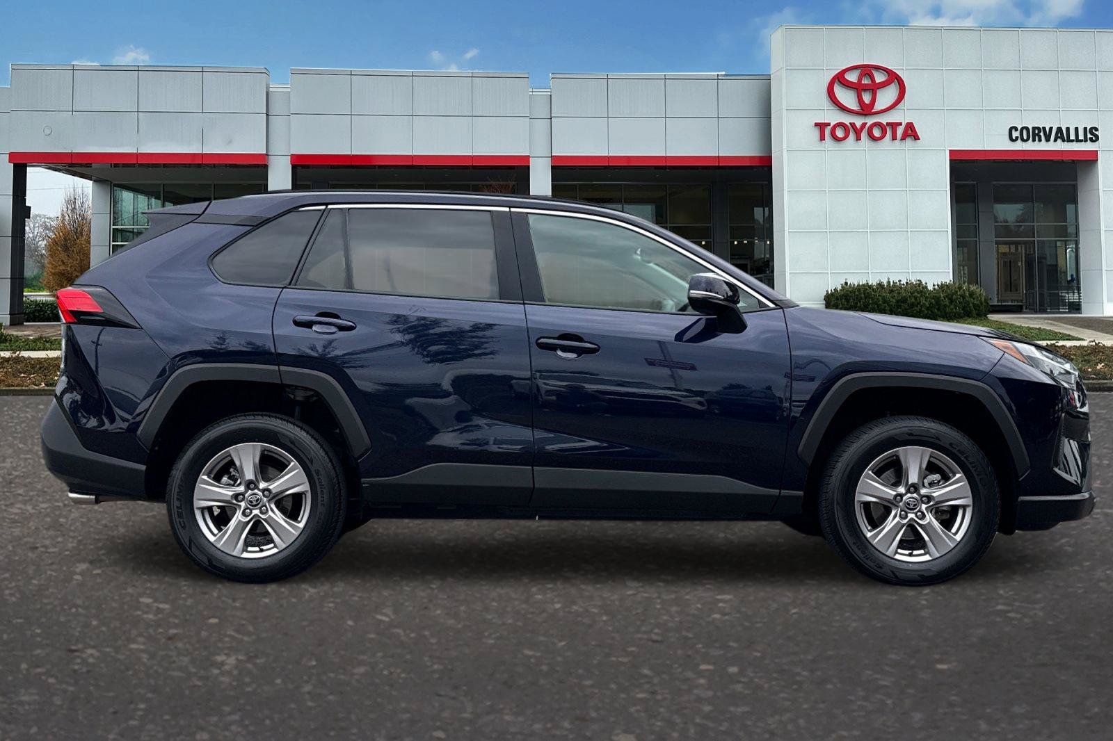 Certified 2024 Toyota RAV4 XLE FWD image 3