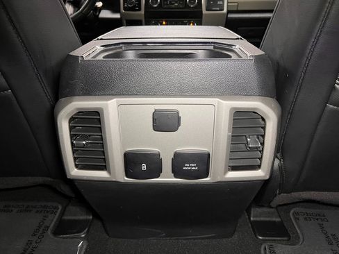 Used 2019 Ford F250 Lariat w/ Chrome Package image 12