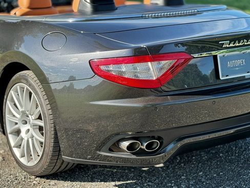 Used 2010 Maserati GranTurismo Convertible RWD image 57