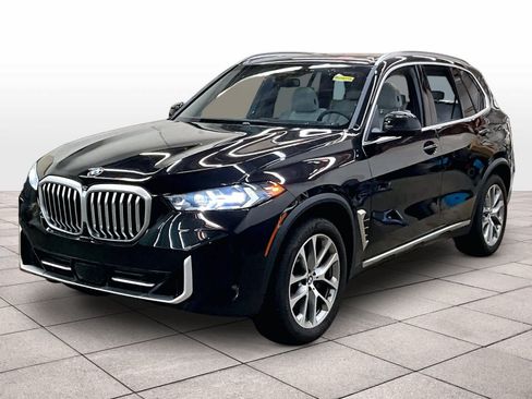 Used 2025 BMW X5 xDrive40i w/ Premium Package AWD/4WD image 1