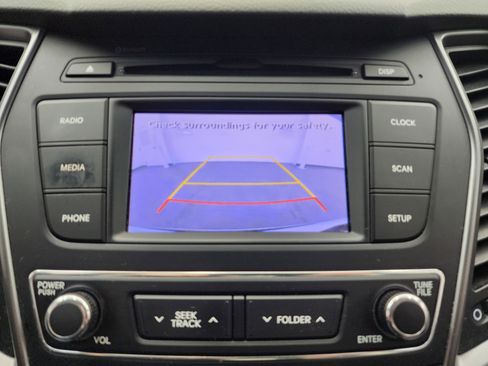 Used 2018 Hyundai Santa Fe Sport image 13