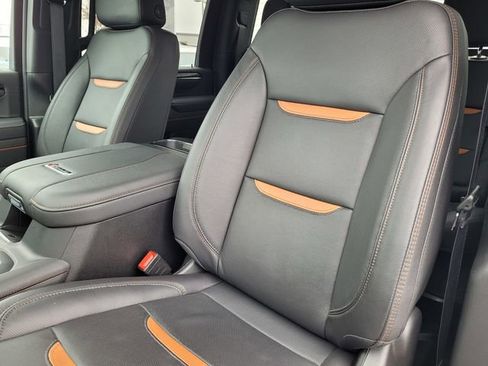 Used 2025 GMC Sierra 2500 AT4 image 20