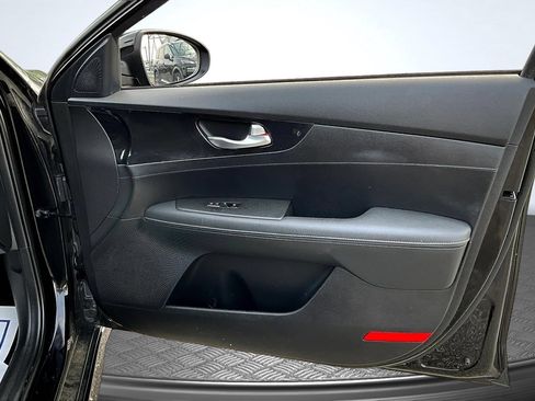 Used 2023 Kia Forte GT-Line FWD image 24