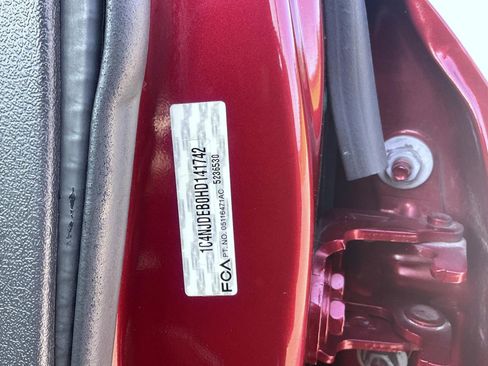 Used 2017 Jeep Compass Latitude AWD/4WD image 25