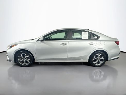 Used 2019 Kia Forte LXS image 8