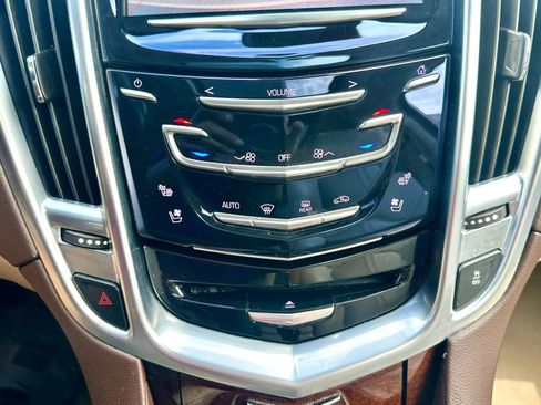 Used 2014 Cadillac SRX Premium image 24
