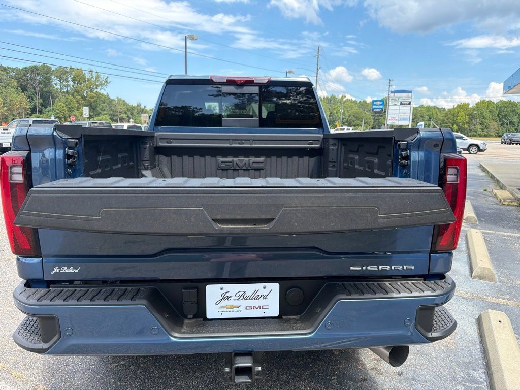 New 2026 GMC Sierra 2500 Denali w/ Denali Reserve Package AWD/4WD image 13