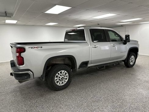 Used 2021 Chevrolet Silverado 2500 LT w/ All Star Edition AWD/4WD image 8