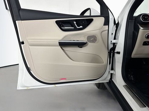 New 2026 Mercedes-Benz GLC 300 image 20