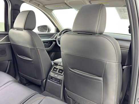 Used 2024 MAZDA CX-90 3.3 Turbo w/ Preferred Package image 34