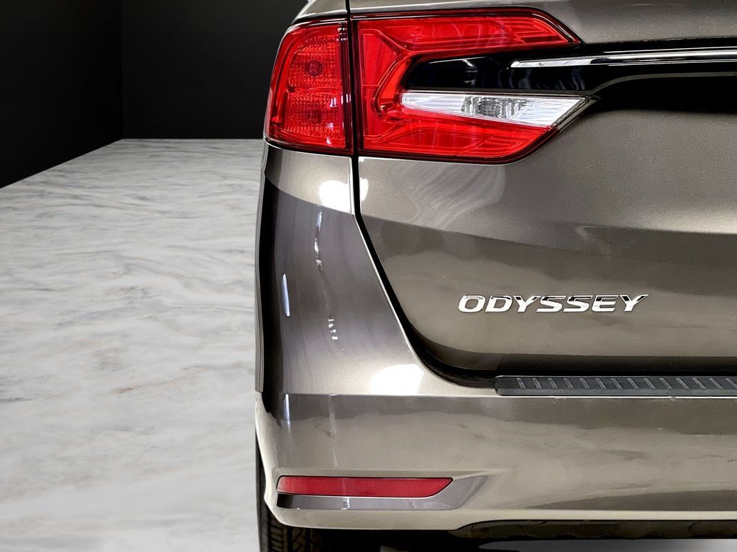 Used 2021 Honda Odyssey EX-L image 14