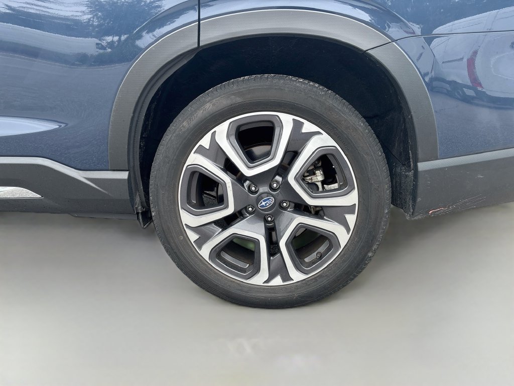 Used 2023 Subaru Ascent Limited AWD/4WD image 10