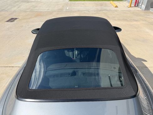 Used 2001 Porsche 911 Carrera 4 image 16