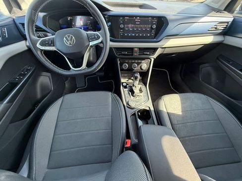 Used 2023 Volkswagen Taos SE w/ Panoramic Sunroof Package AWD/4WD image 27