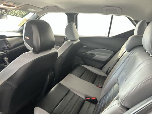 Used 2023 Nissan Kicks SR w/ SR Premium Package FWD image 24